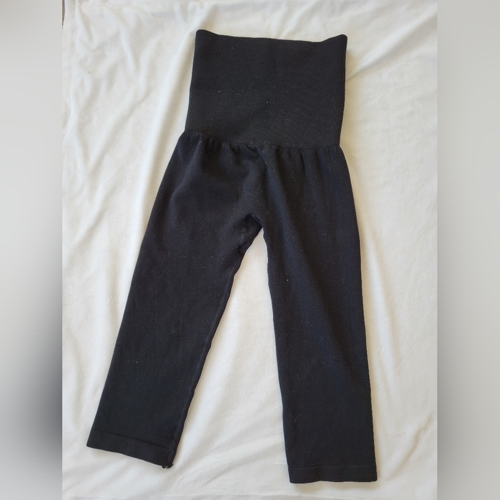 Yelete leg wear black tummy control compression capri legging Plus Size